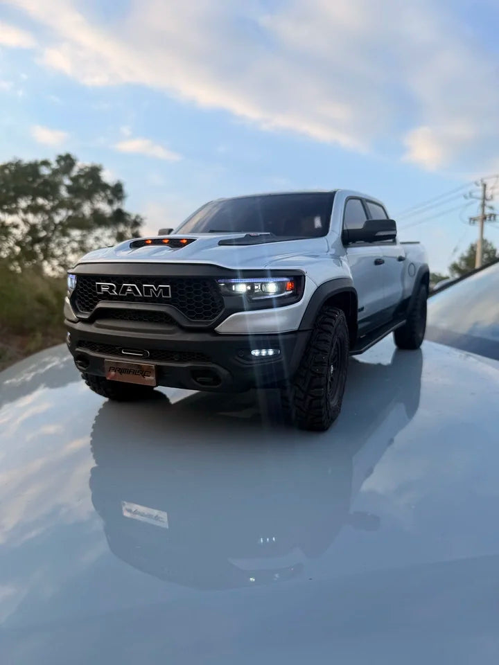 KM Thunder 1/8 Scale RAM 1500 Tyrannosaurus RC Remote Control Off-Road Pickup Truck Electric Model Car for Boys Birthday Gift Vibely Store