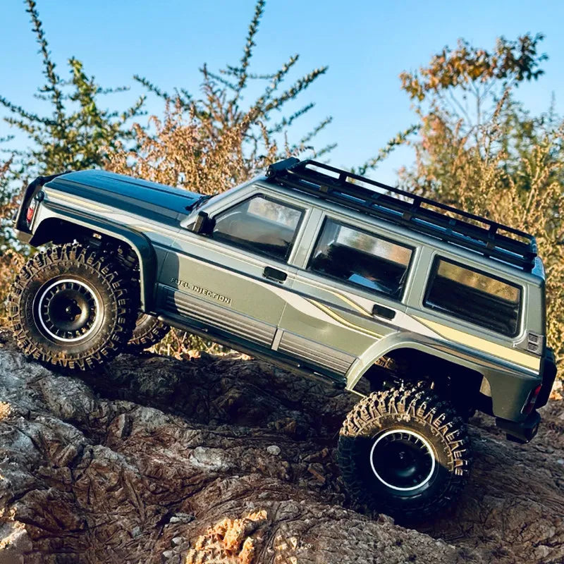 1/10 Scale YK4107 RC Crawler 4WD Dual Speed Lock Differential Remote Control Off Road Climbing Hobby RC Model Car Toy Vehicle