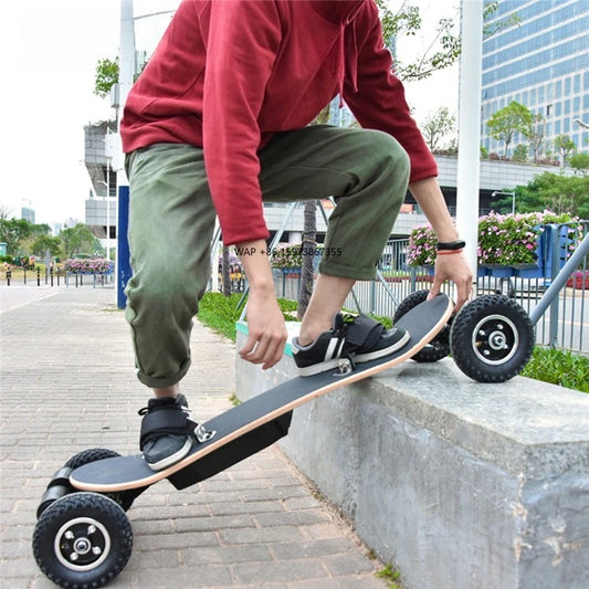 OEM High Speed Bushing Automatic Skateboard Electric Off-Road Skateboard