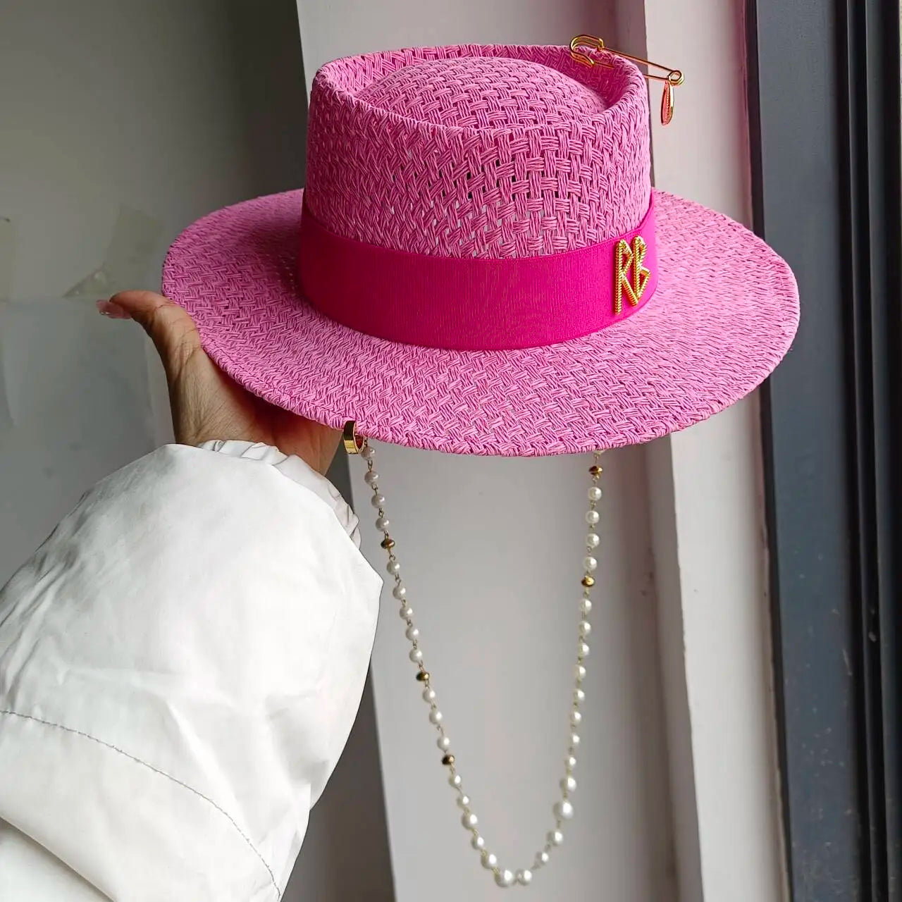 Metal RB letter summer straw hat for men and women summer outdoor vacation beach sun hat panama hat  beach accessories