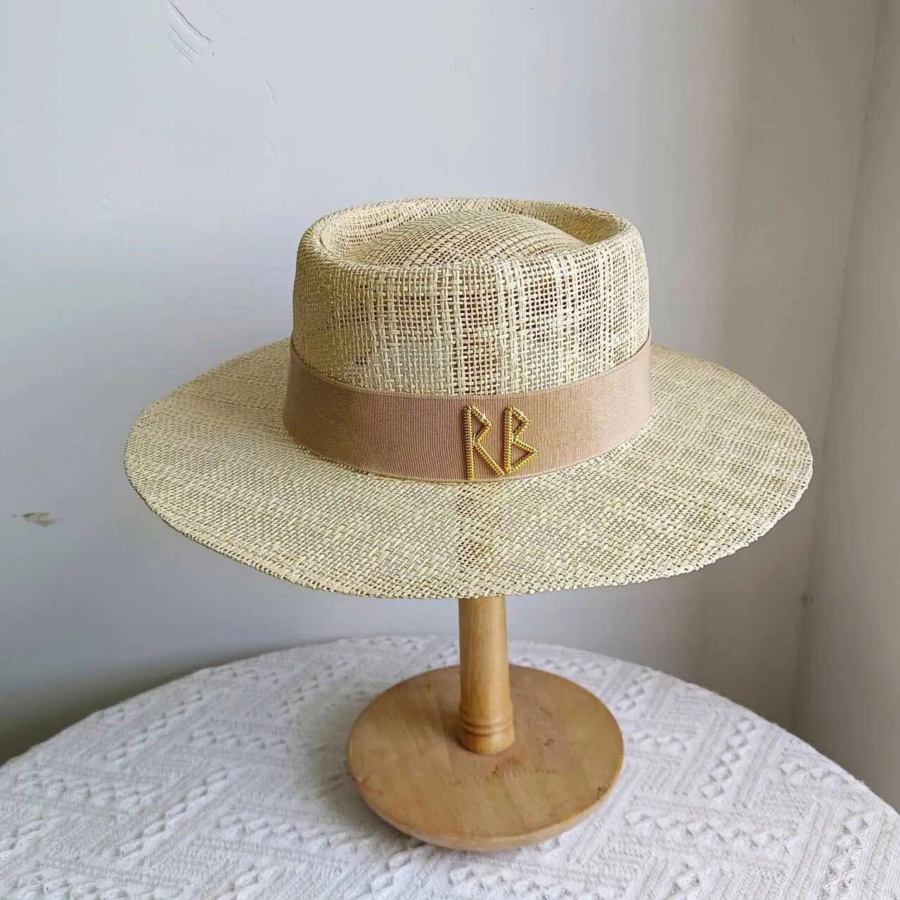Metal RB letter summer straw hat for men and women summer outdoor vacation beach sun hat panama hat  beach accessories