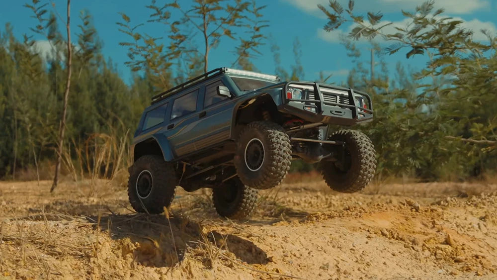 1/10 Scale YK4107 RC Crawler 4WD Dual Speed Lock Differential Remote Control Off Road Climbing Hobby RC Model Car Toy Vehicle