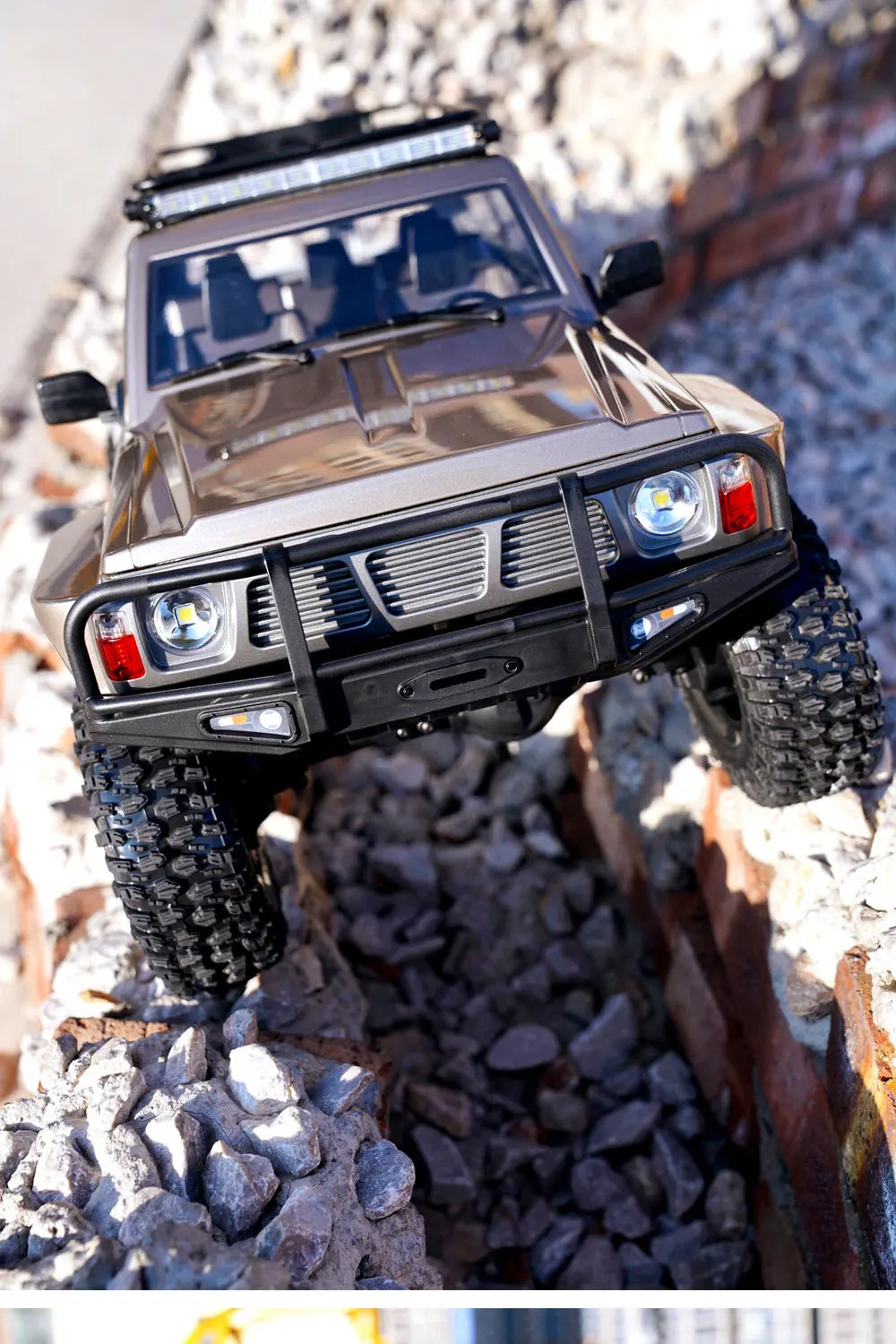 1/10 Scale YK4107 RC Crawler 4WD Dual Speed Lock Differential Remote Control Off Road Climbing Hobby RC Model Car Toy Vehicle