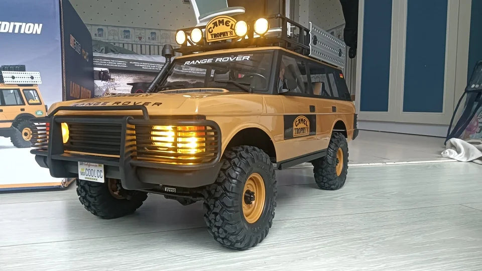 FMS New 1/10 FCX10 Camel Trophy Simulation Electric Remote Control Vehicle Climbing Off-Road Vehicle Toy Model RC Car Adult Gift