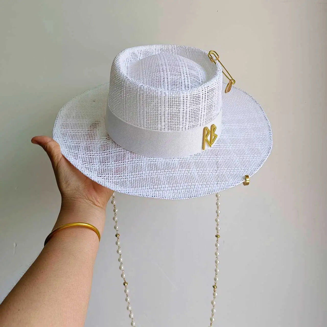 Metal RB letter summer straw hat for men and women summer outdoor vacation beach sun hat panama hat  beach accessories