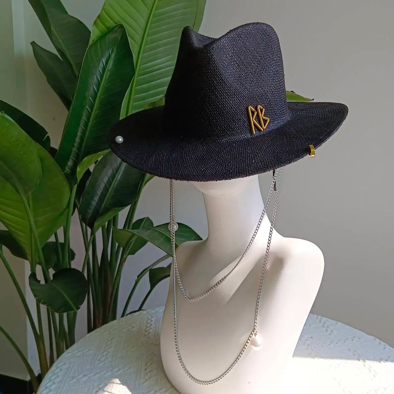 Metal RB letter summer straw hat for men and women summer outdoor vacation beach sun hat panama hat  beach accessories