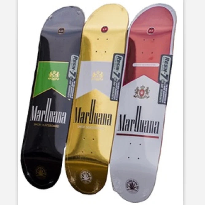 Wholesale 8.0 Inch Professional Quality Full Canadian Maple Custom Design Complete Skateboard